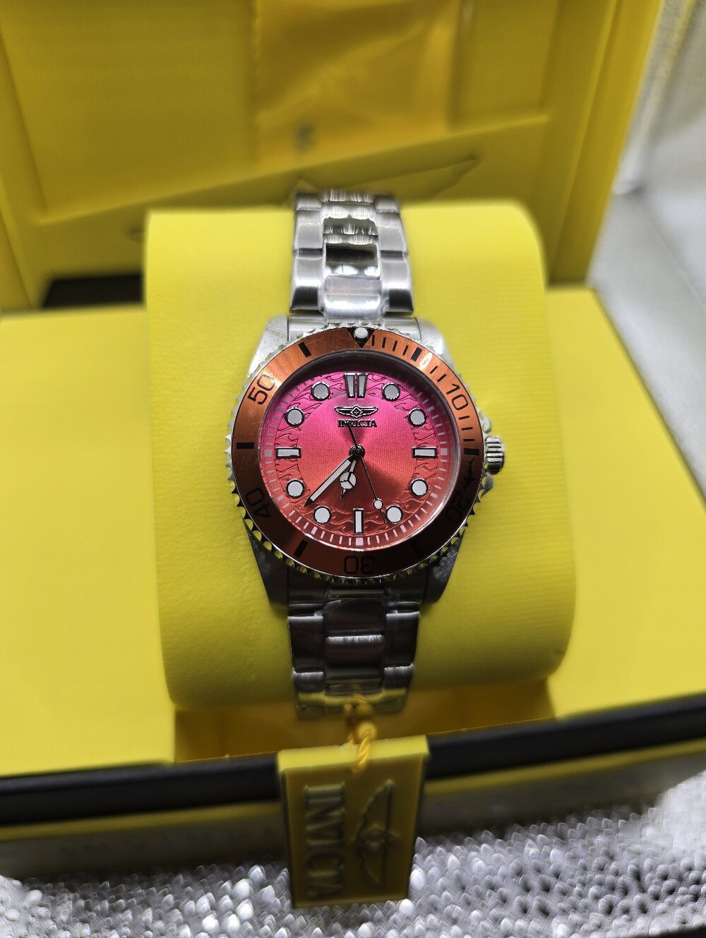 Invicta Pro Diver Lady Gradient Watch 34mm
